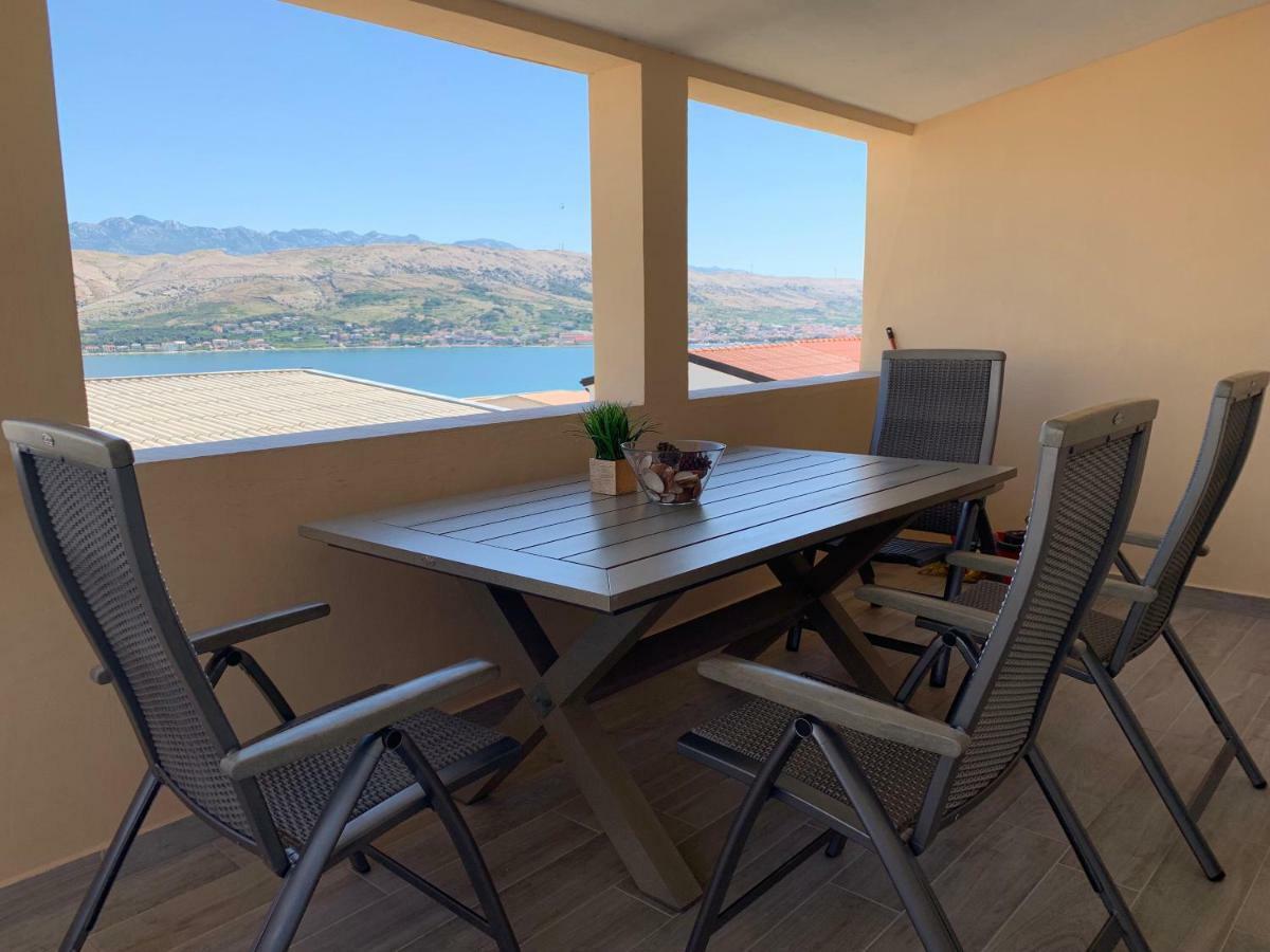 Apartments Lux Pag Паг Екстериор снимка