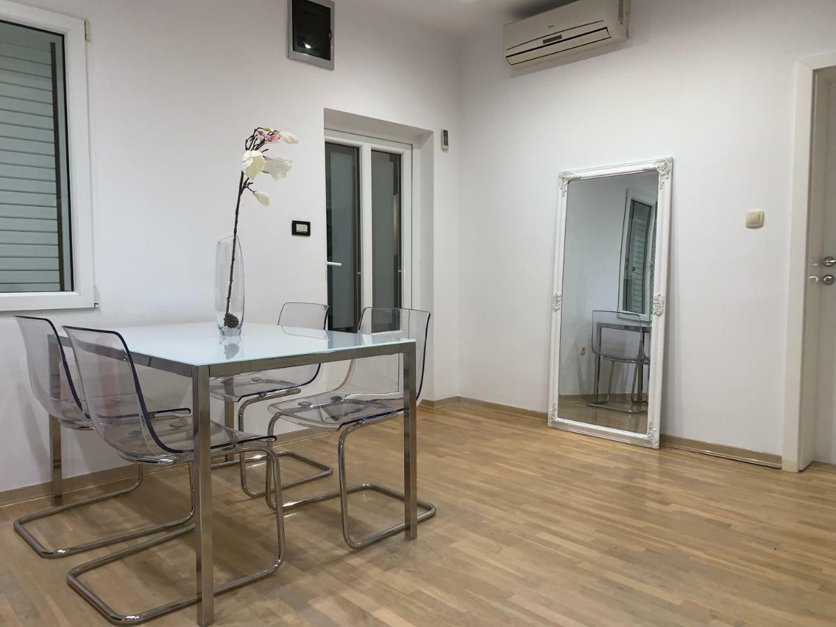 Apartments Lux Pag Паг Екстериор снимка